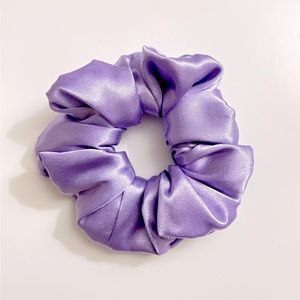 GREAT QUALITY - Lavender Medium Scrunchies.